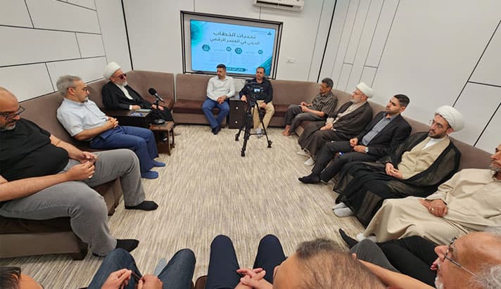 جلسة (تحدّيات الخطاب الديني في العصر الرقمي) لمركز الإمام الشيرازي للدراسات والبحوث بكربلاء المقدّسة
